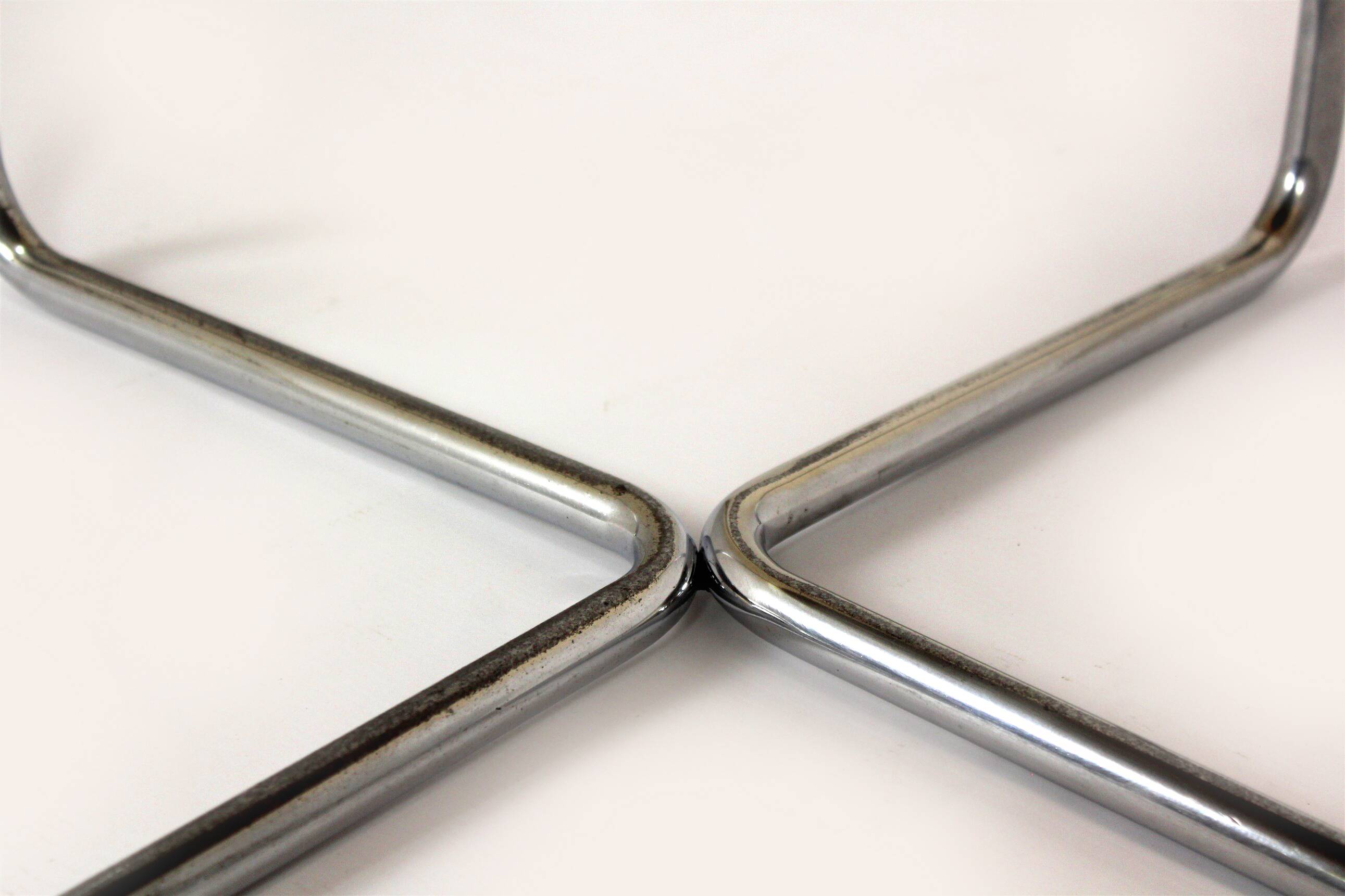 Restored Bauhaus Tubular Steel Round Table And 4 Chairs By M. Stam, 1930s