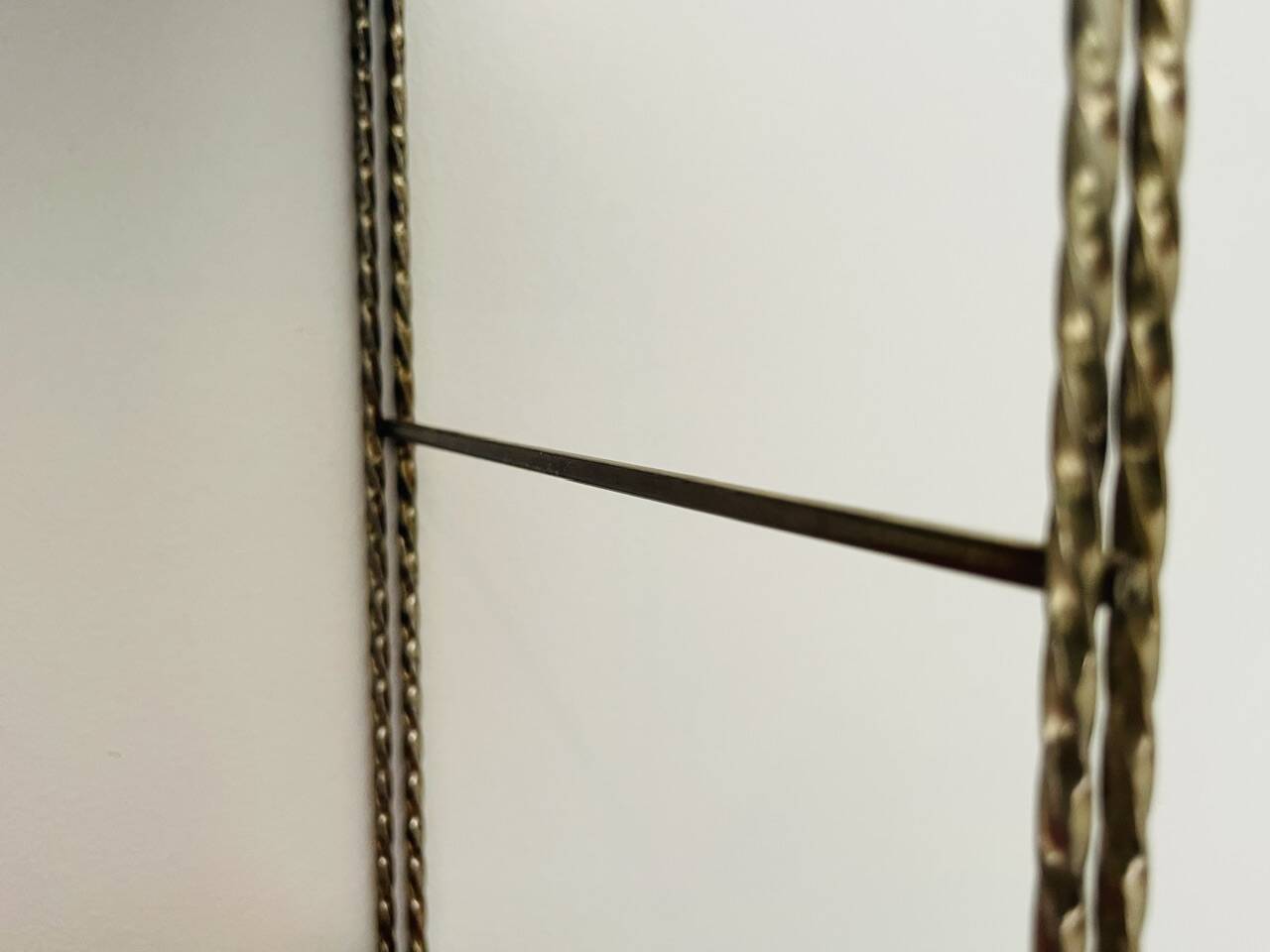 Adjustable wall shelf Mid-Century Modern in brass and metal