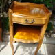 Paire de chevets, ton merisier