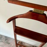 Reguitti valet on casters in dark wood
