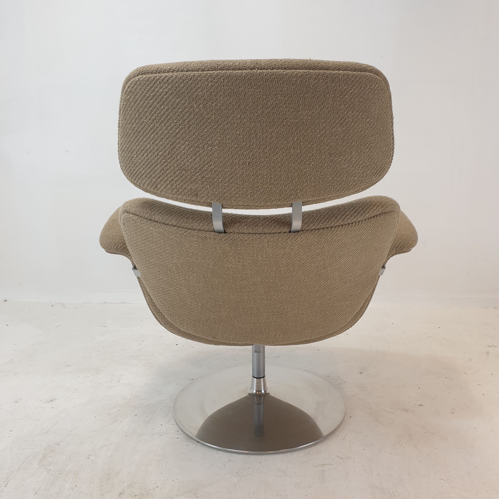 Big Tulip Chair and Ottoman by Pierre Paulin for Artifort, 1980s