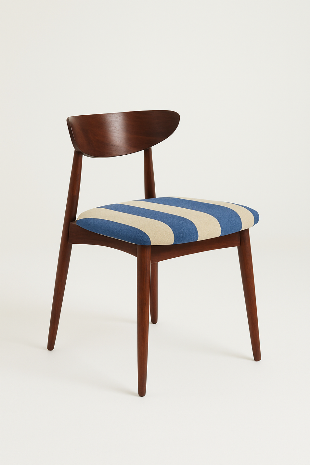 6 chaises en tissu rayé et bois de hêtre foncé