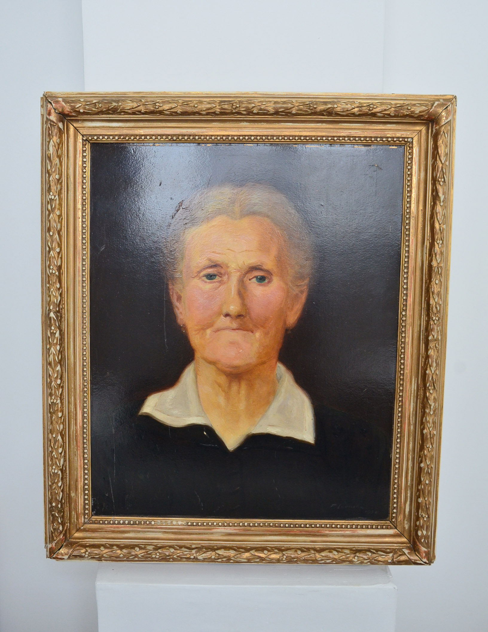 Oil portrait signed by Félix Courché 1934