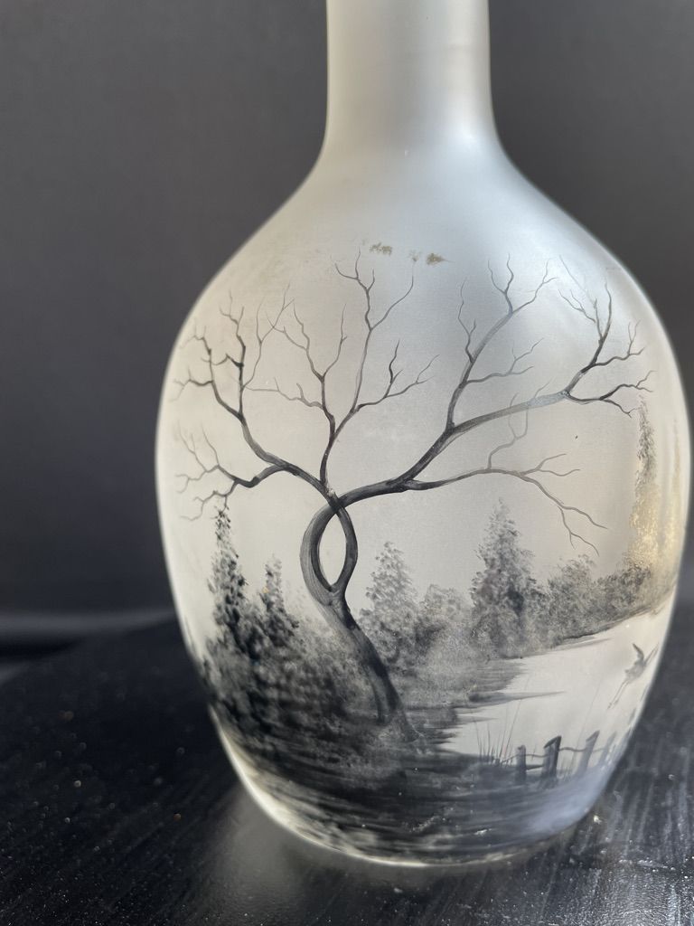 Carafe- Scenery of a lake landscape and a crane taking off