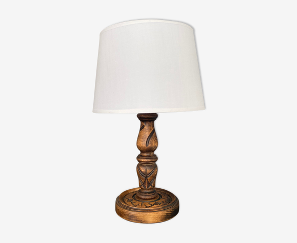 Lampe bois moderniste