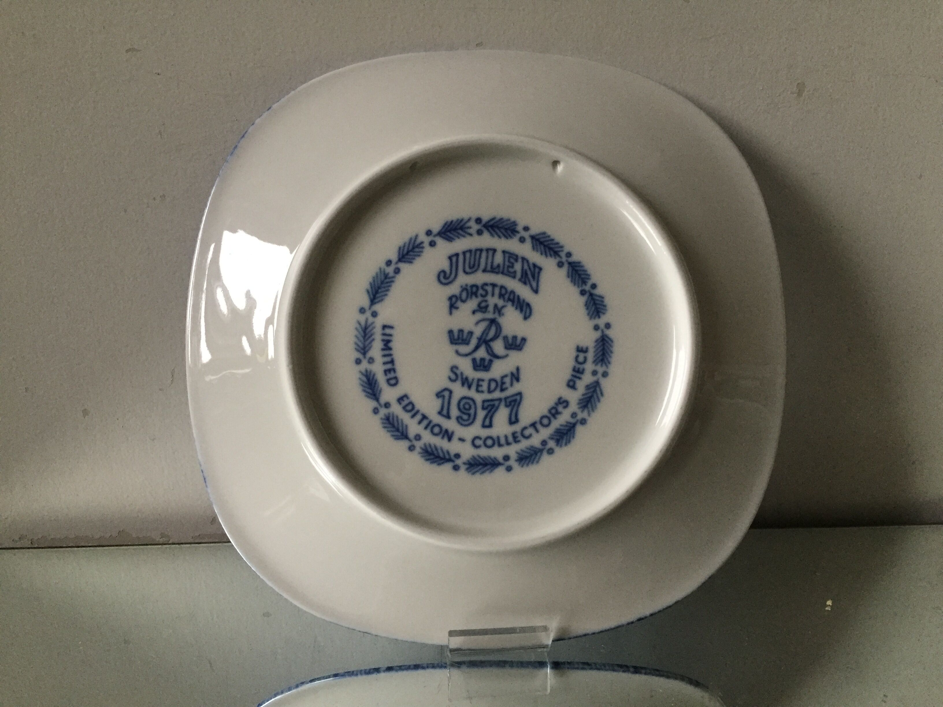 Limited edition decorative plate by Gunnar Nylund, 1977