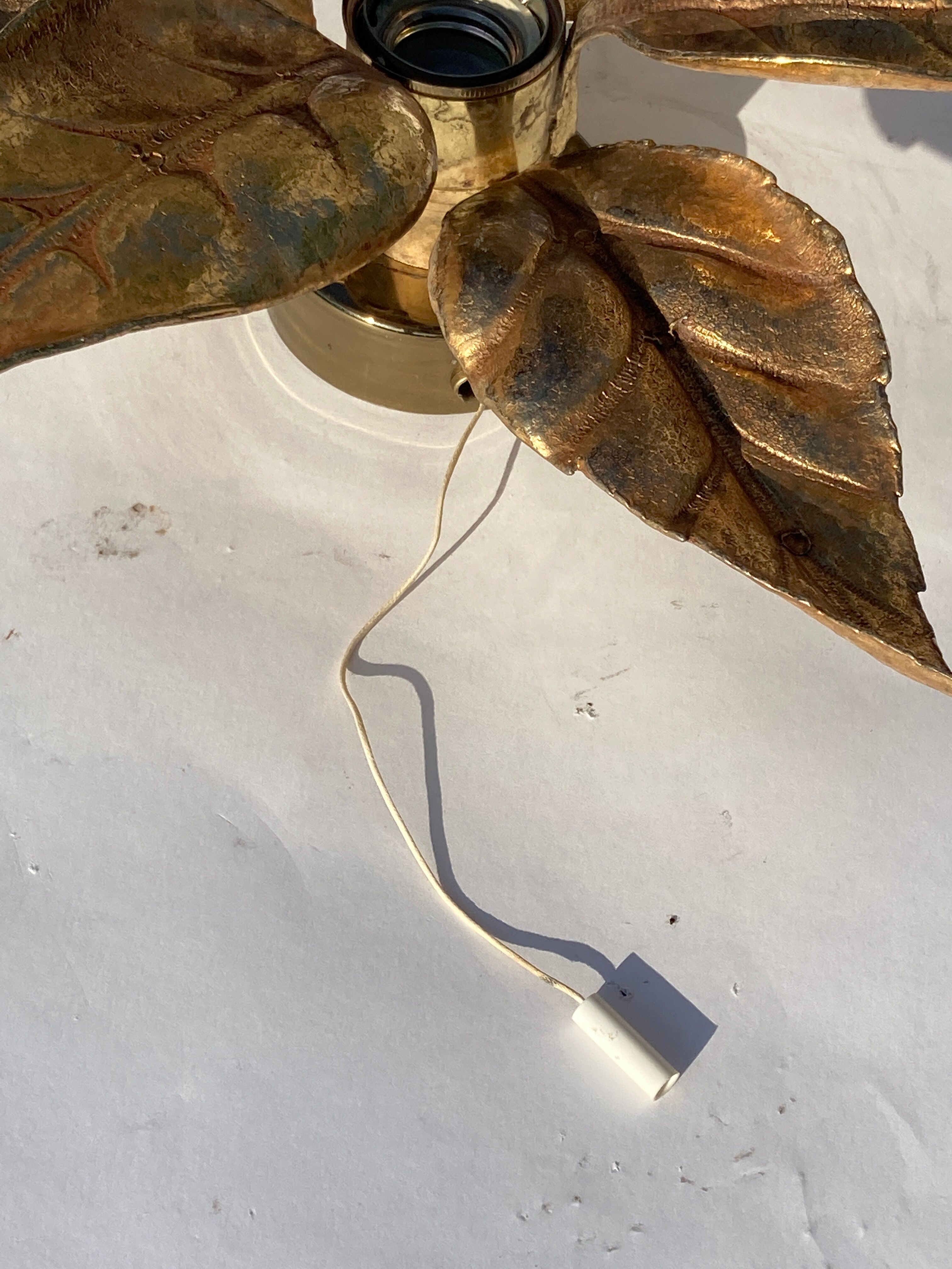 Willy Daro floral Florentine wall sconce