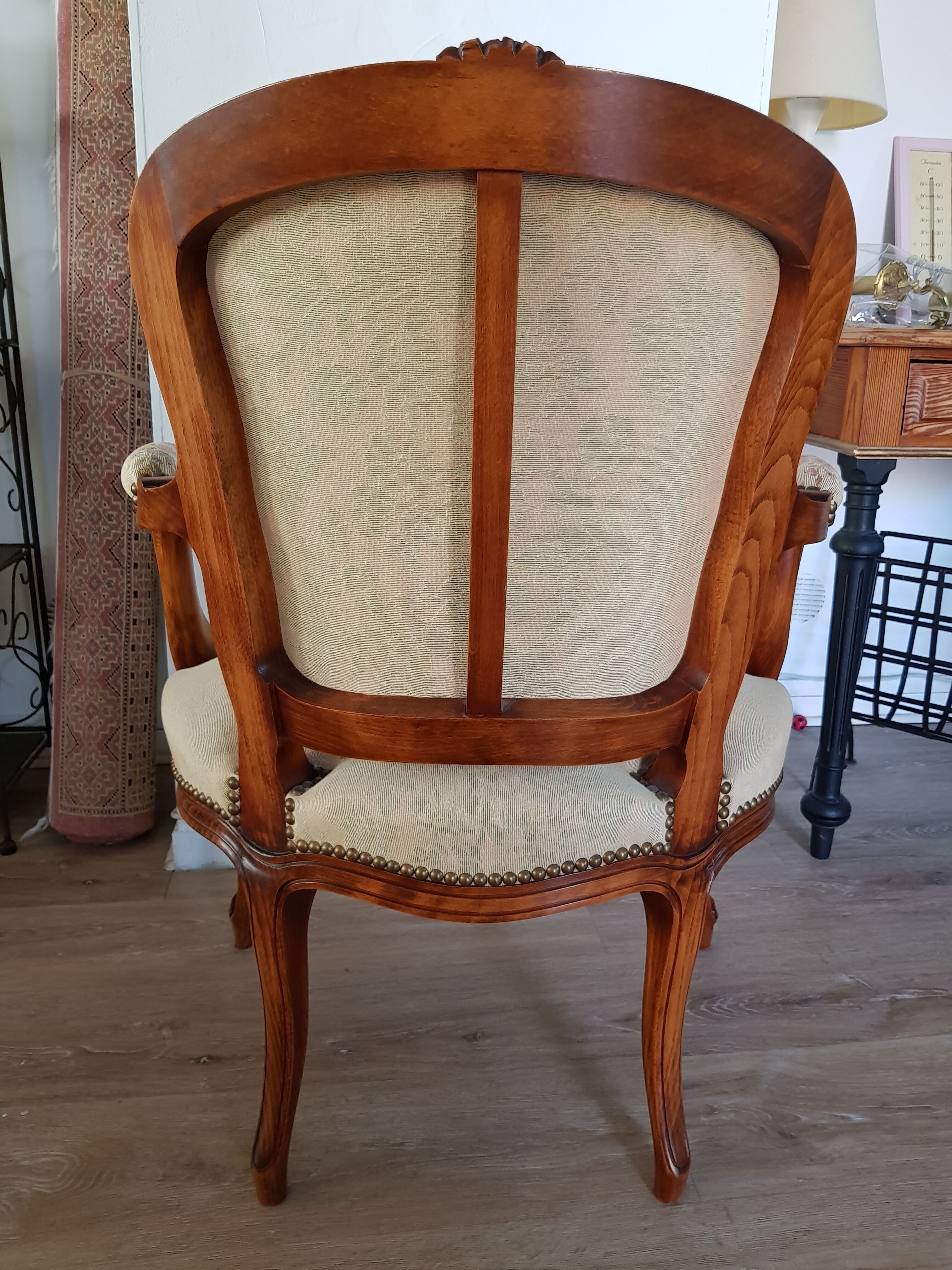 Fauteuil style Louis XV