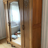 Old wardrobe-wardrobe in solid oak light art deco