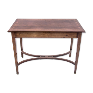 Table antique, Europe du Nord,