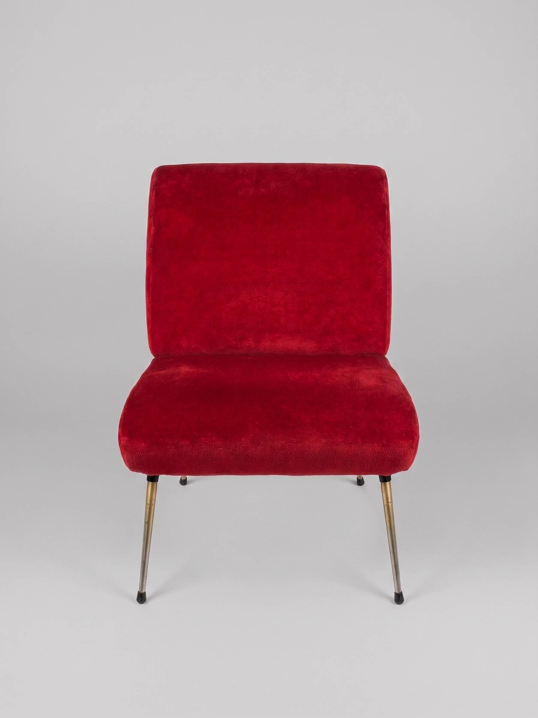 Superb little vintage armchair in impeccable condition.
