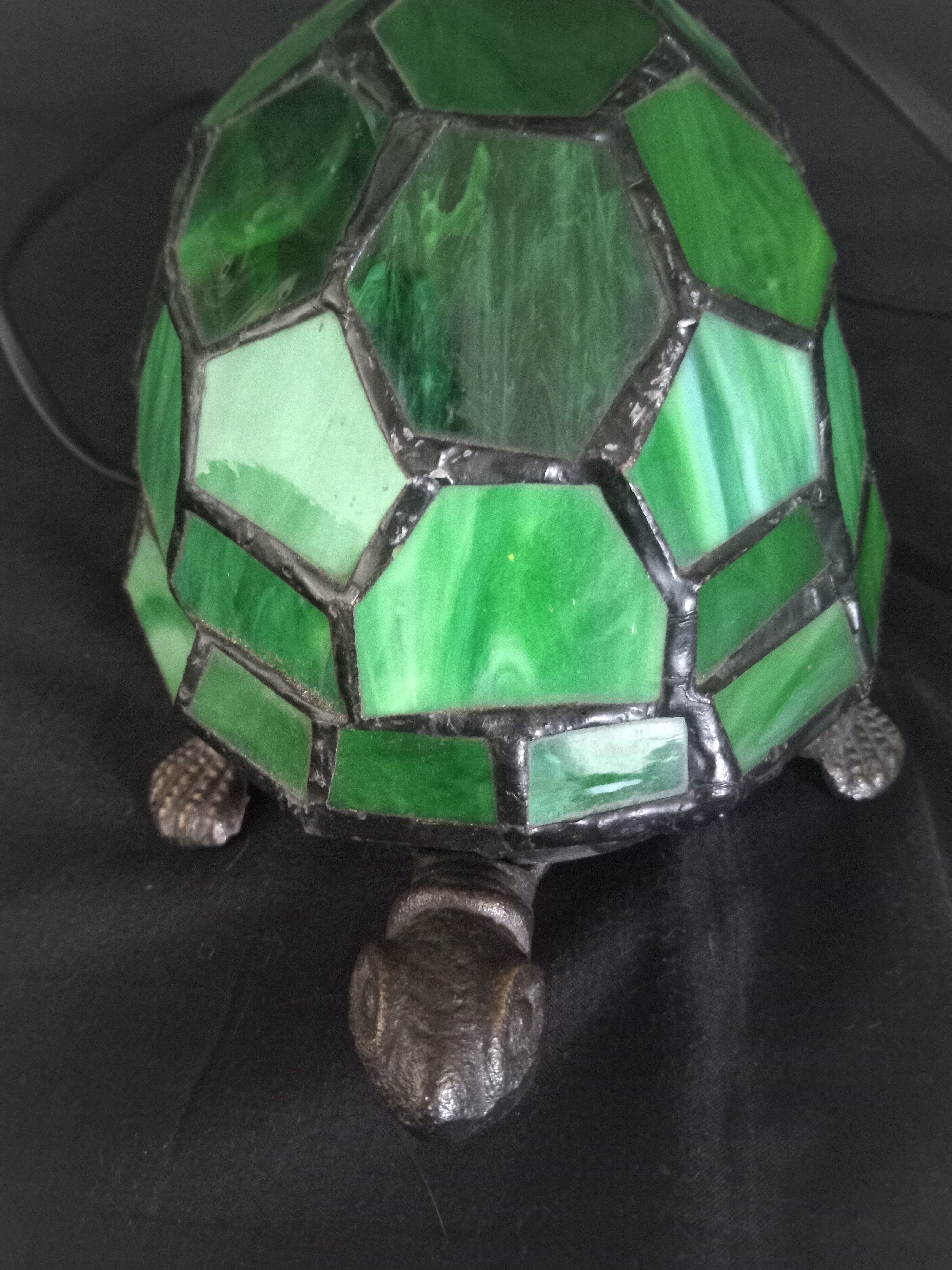 Turtle night light in regulated glass carcass stained glass way