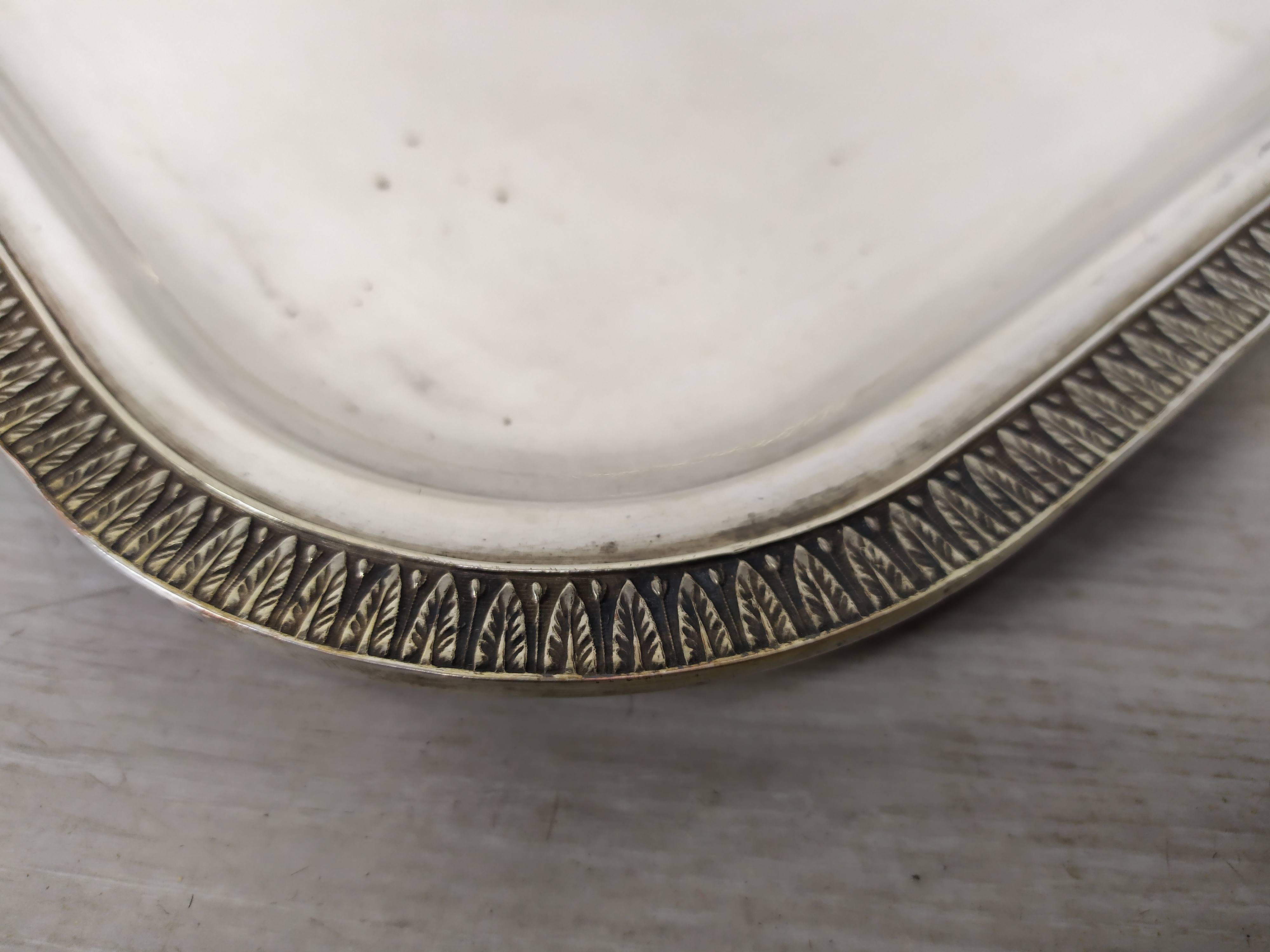 Empire silver metal top
