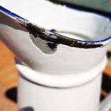 Enamelled water broc