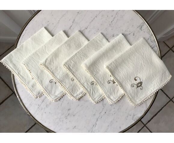 Set of 6 linen napkins embroidered 60s