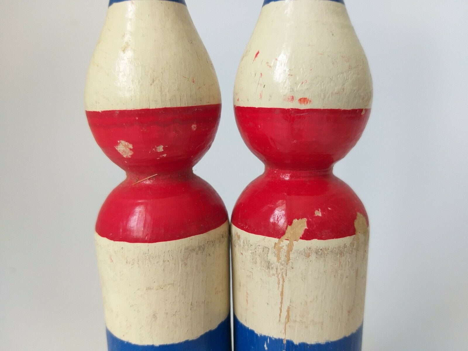 Bowling game 1920 art pop red blue white yellow 2 balls old toy