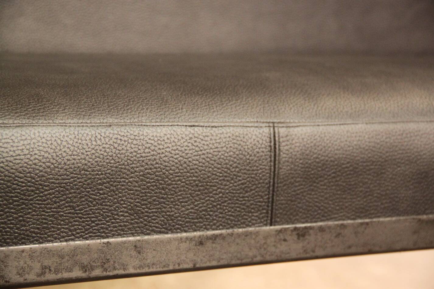 SNCF train bench foldable seat