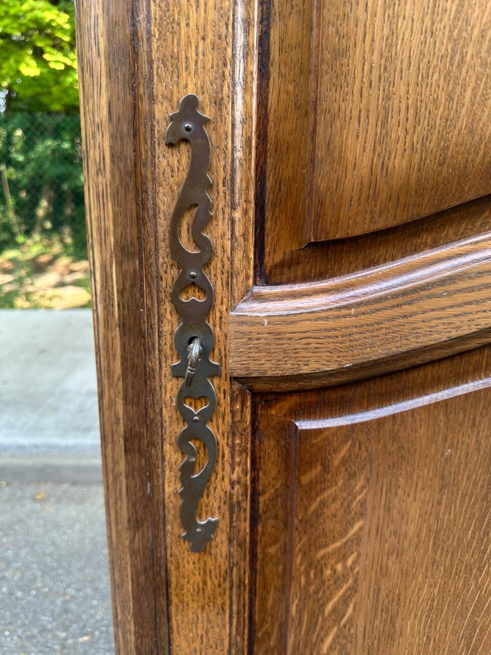 Single door oak wardrobe in Louis XV style – Vintage wardrobe
