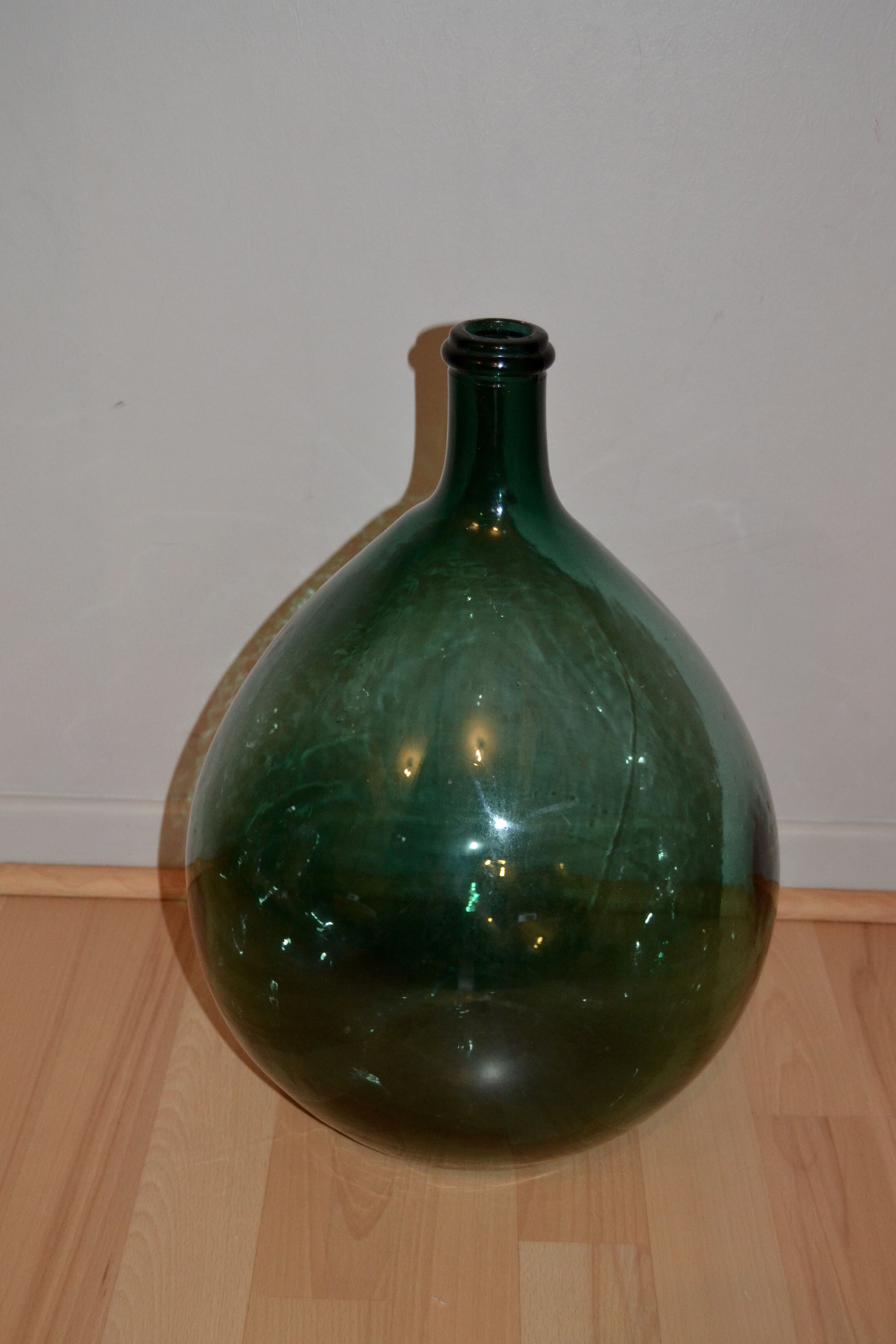 Lady jeanne green bottle