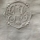 Draps ancien monogramme en broderie blanche