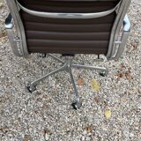 Herman Miller Office Chair – Executive Model from the Aluminum Group