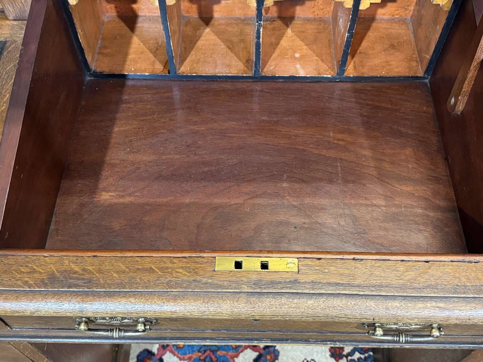 English oak graduated desk from the late 19th century.