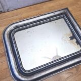 Ancien miroir Louis Phillipe, argenté à la feuille d'argent.