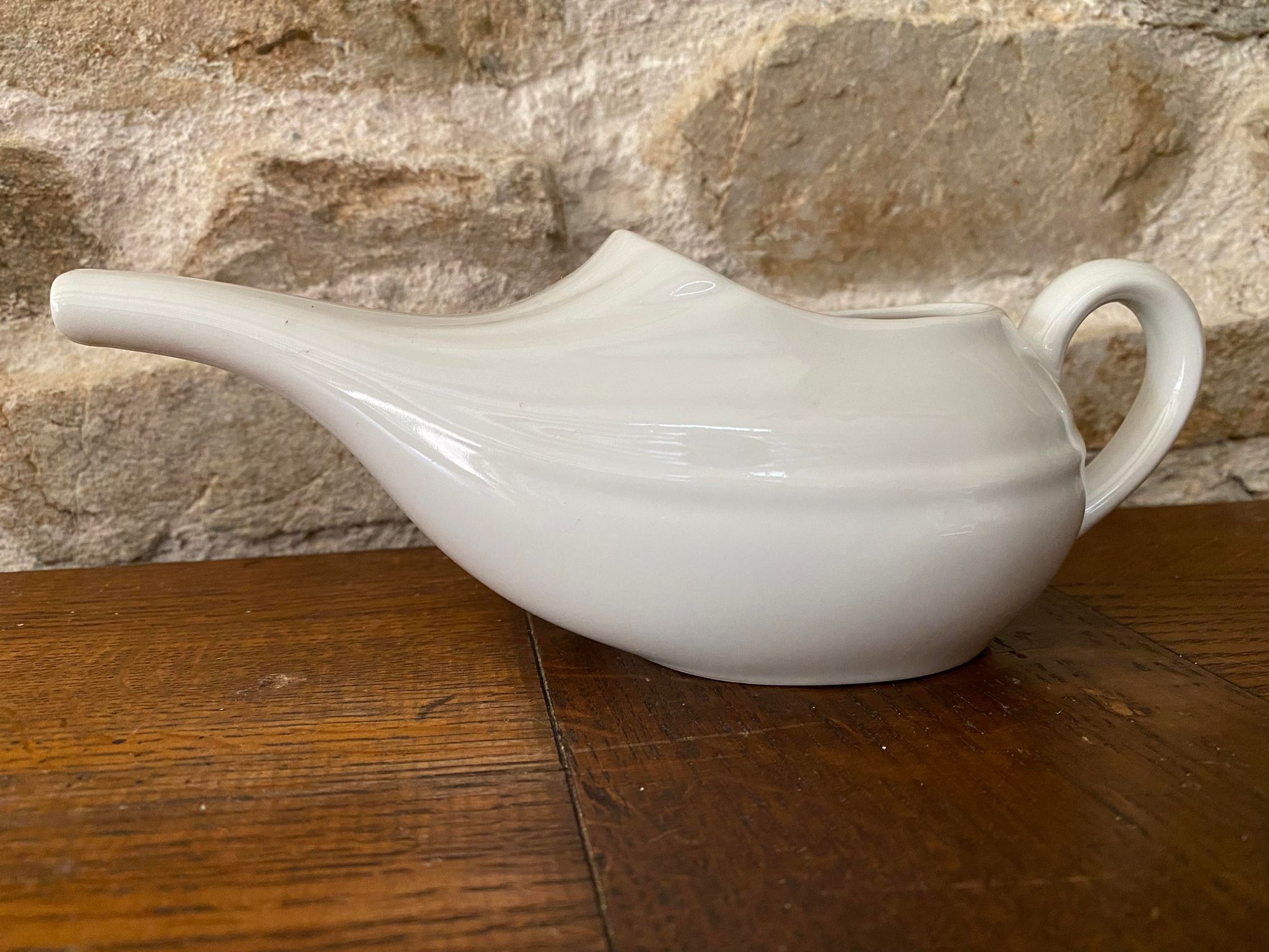 White porcelain saucière