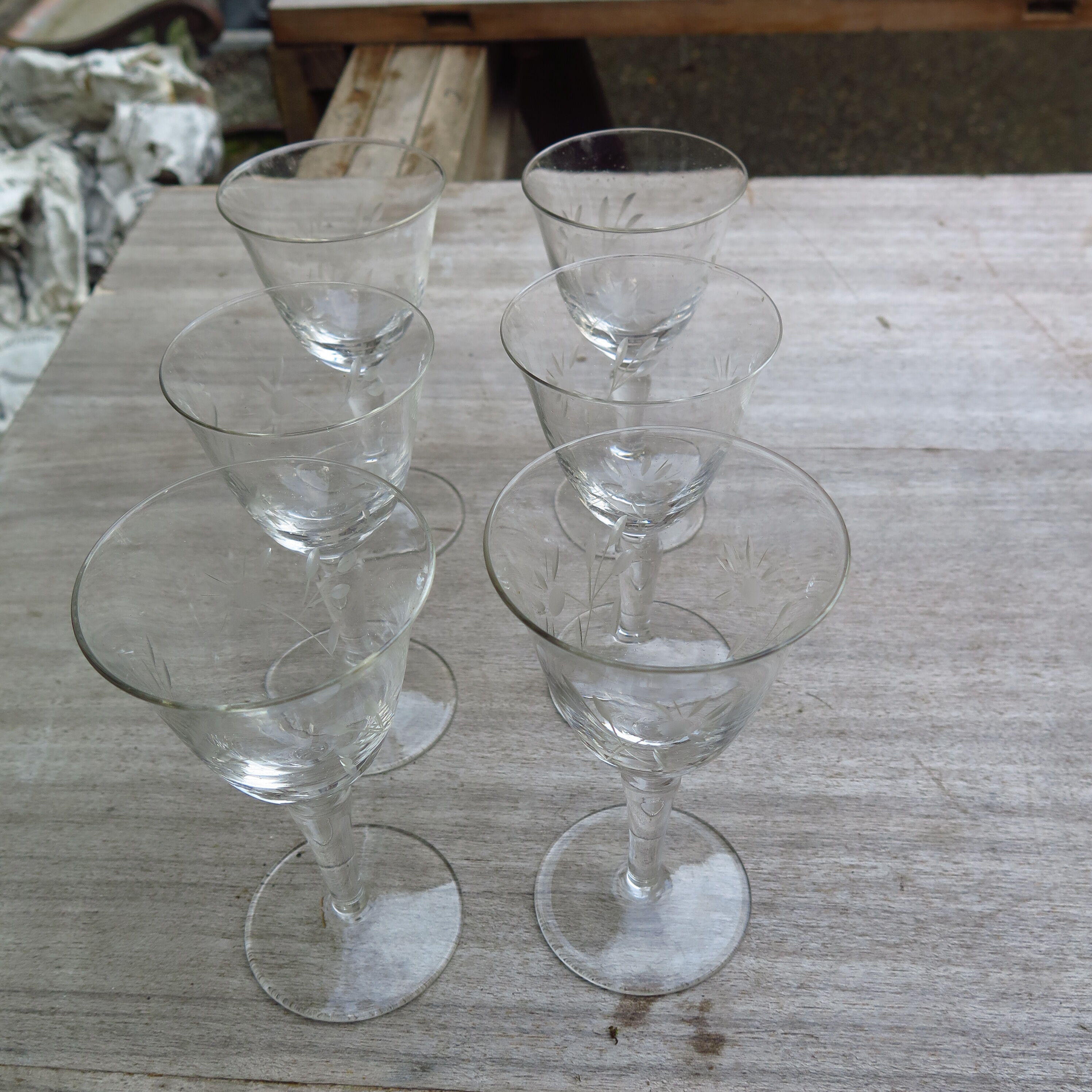 Set of 6 glasses aperitif crystal engraved nineteenth