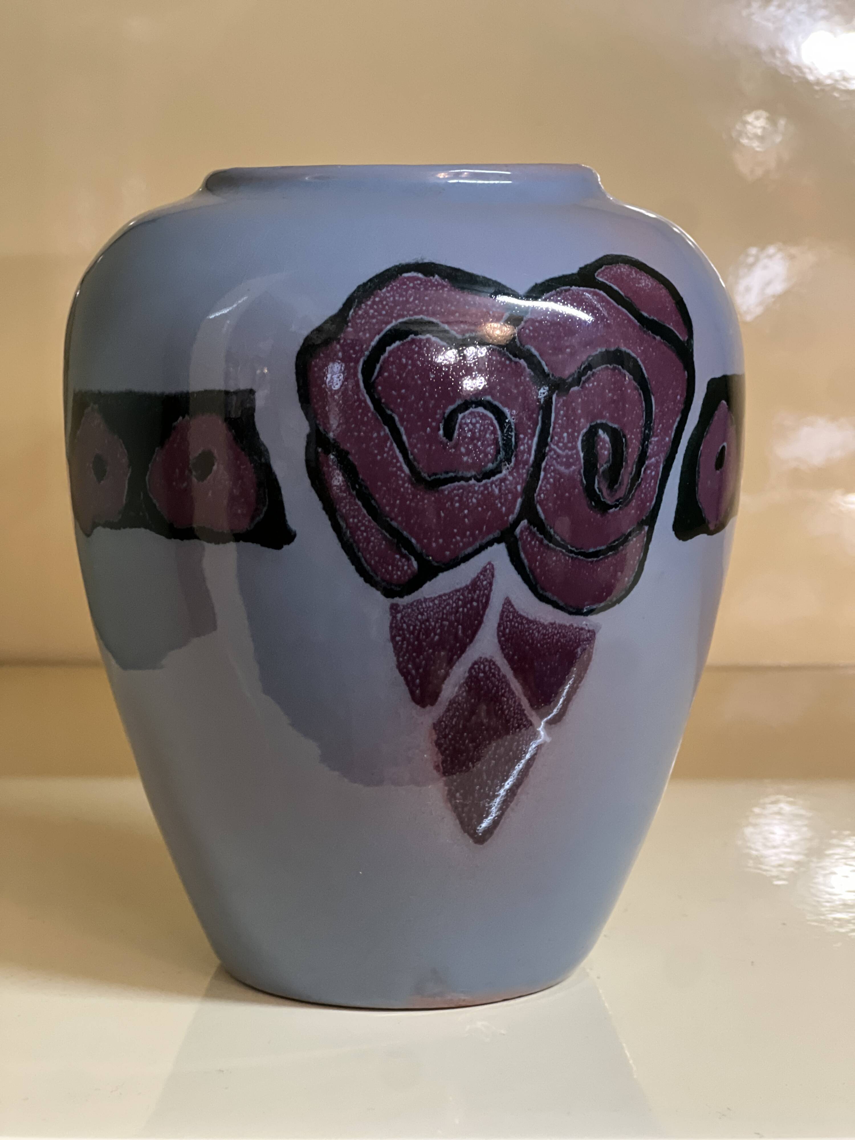 Vase violet de O. Larrieu