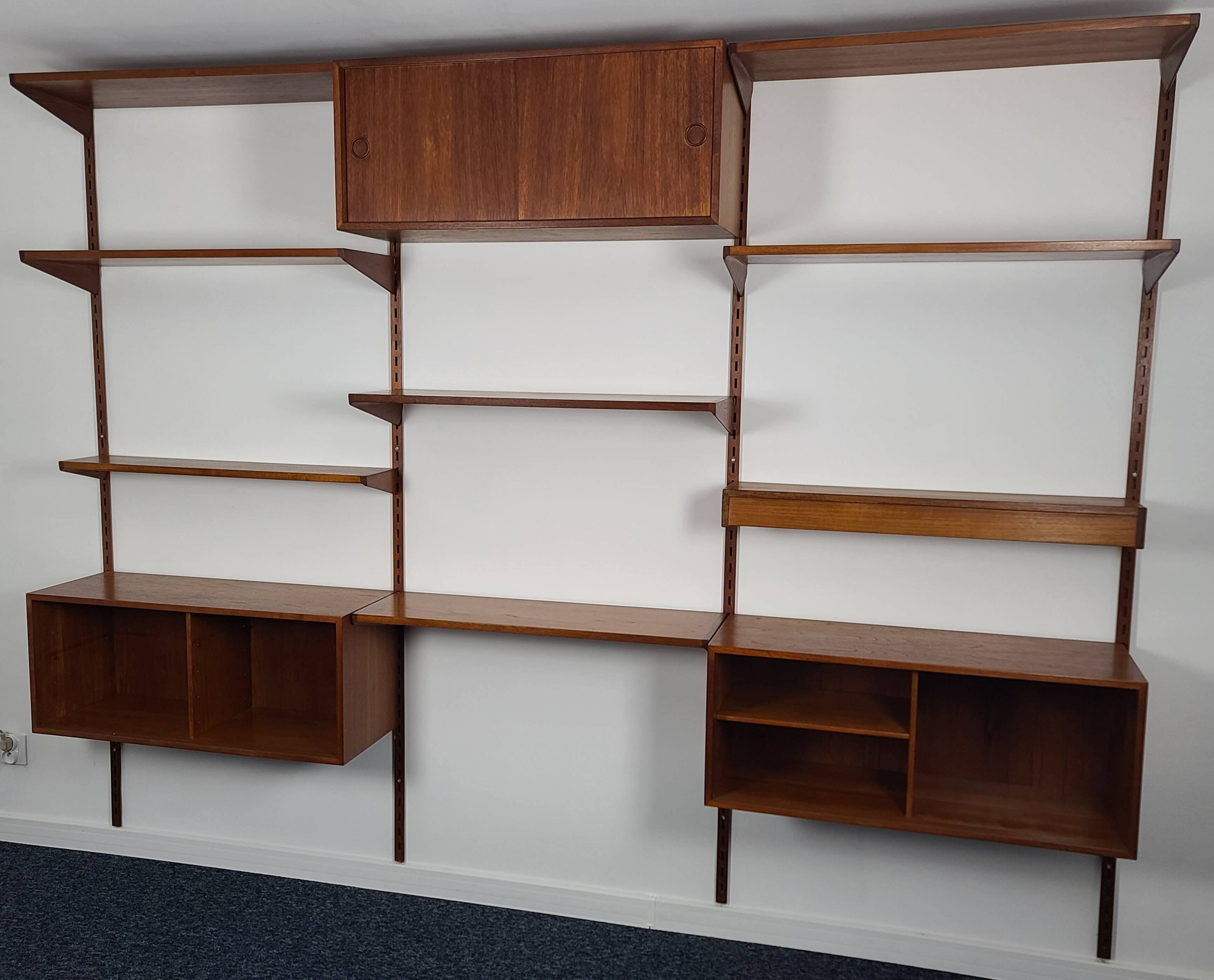 Modular bookcase vintage teak Danish, Designed by Kai Kraistensen for FM Mobler
