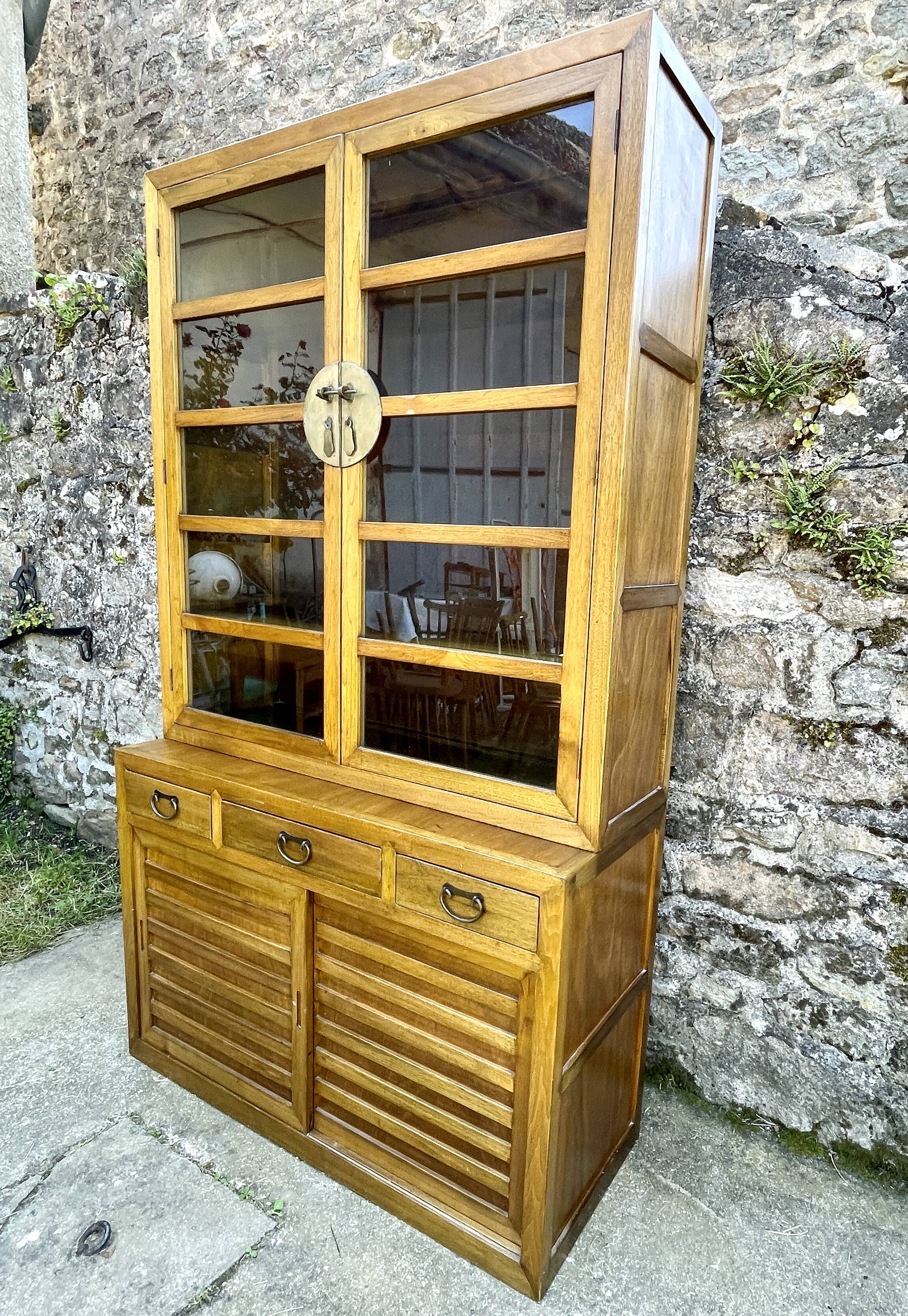 Meuble bibliothèque vaisselier japonais