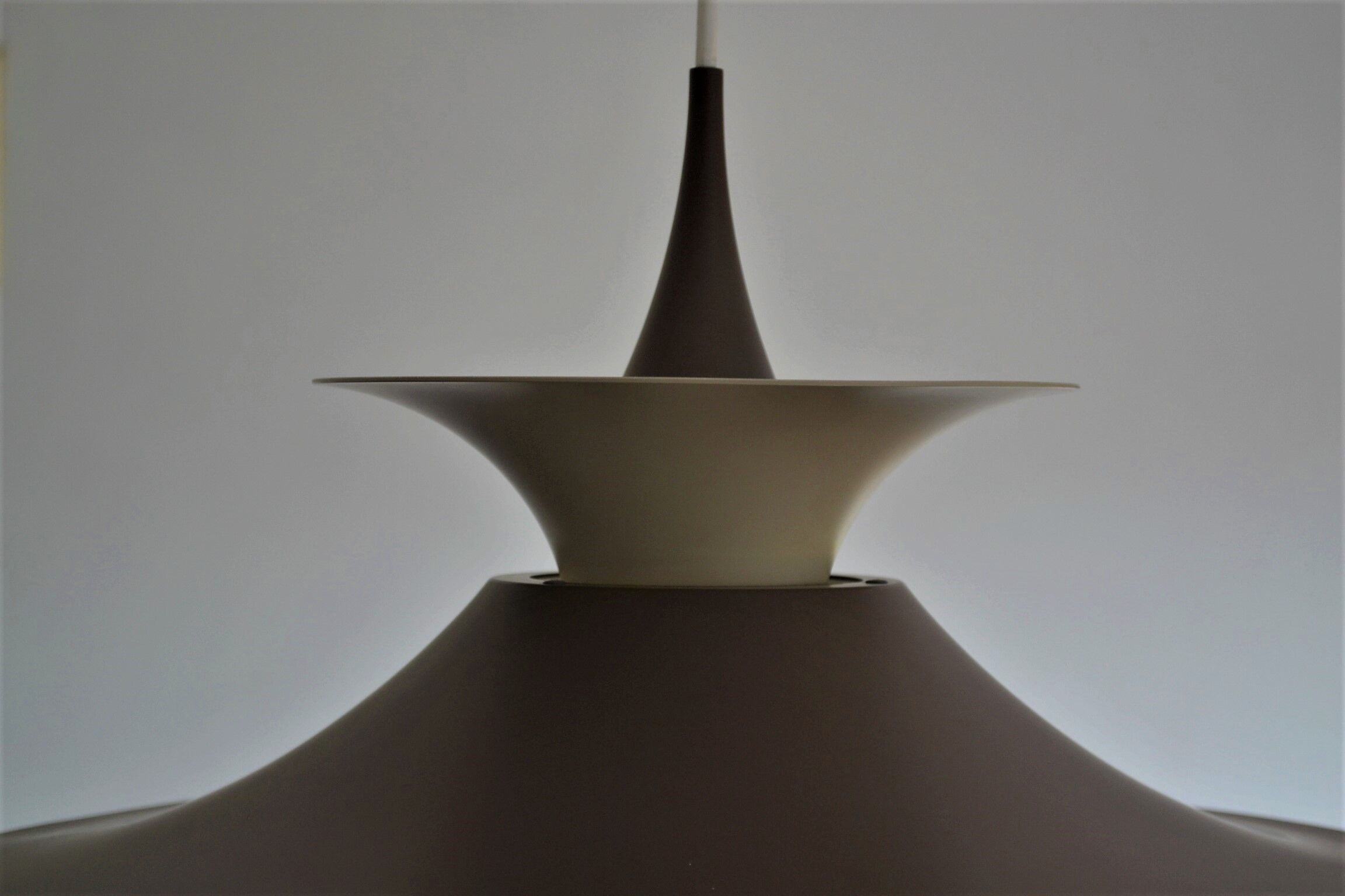Suspension scandinave Radius pour Fog & Morup Eric Baslev Danemark