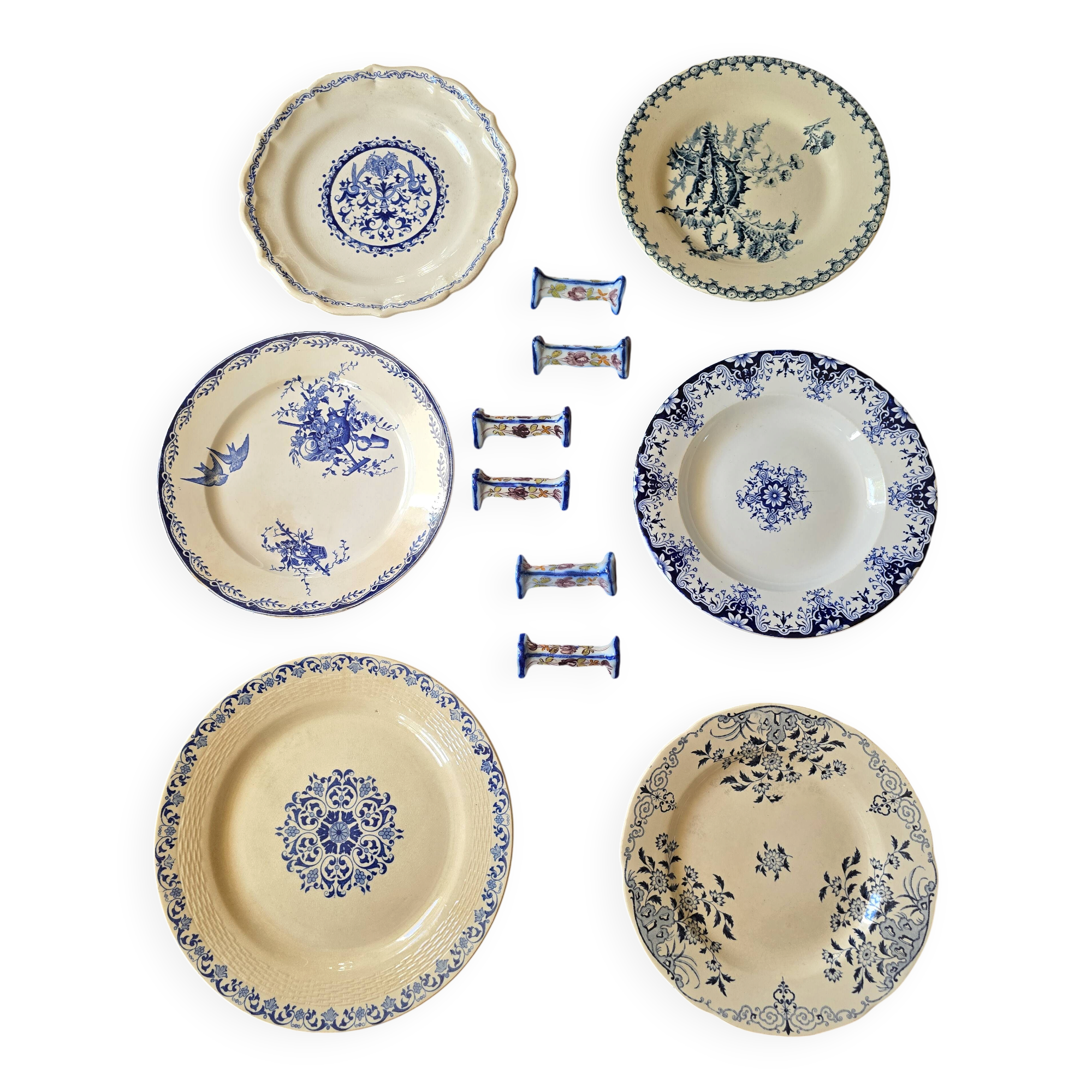 Lot 6 assiettes anciennes plates faïence dépareillées ton bleu vif et