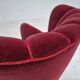 Fauteuil danois des années 1960, état d'origine, velours d'ameublement rouge cerise.