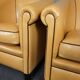 Set de 2 fauteuils club en cuir de mouton blond