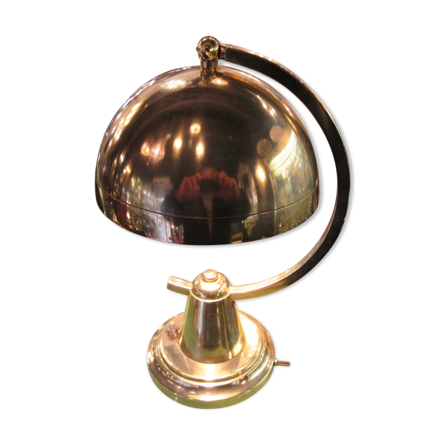 Lampe à poser en laiton doré