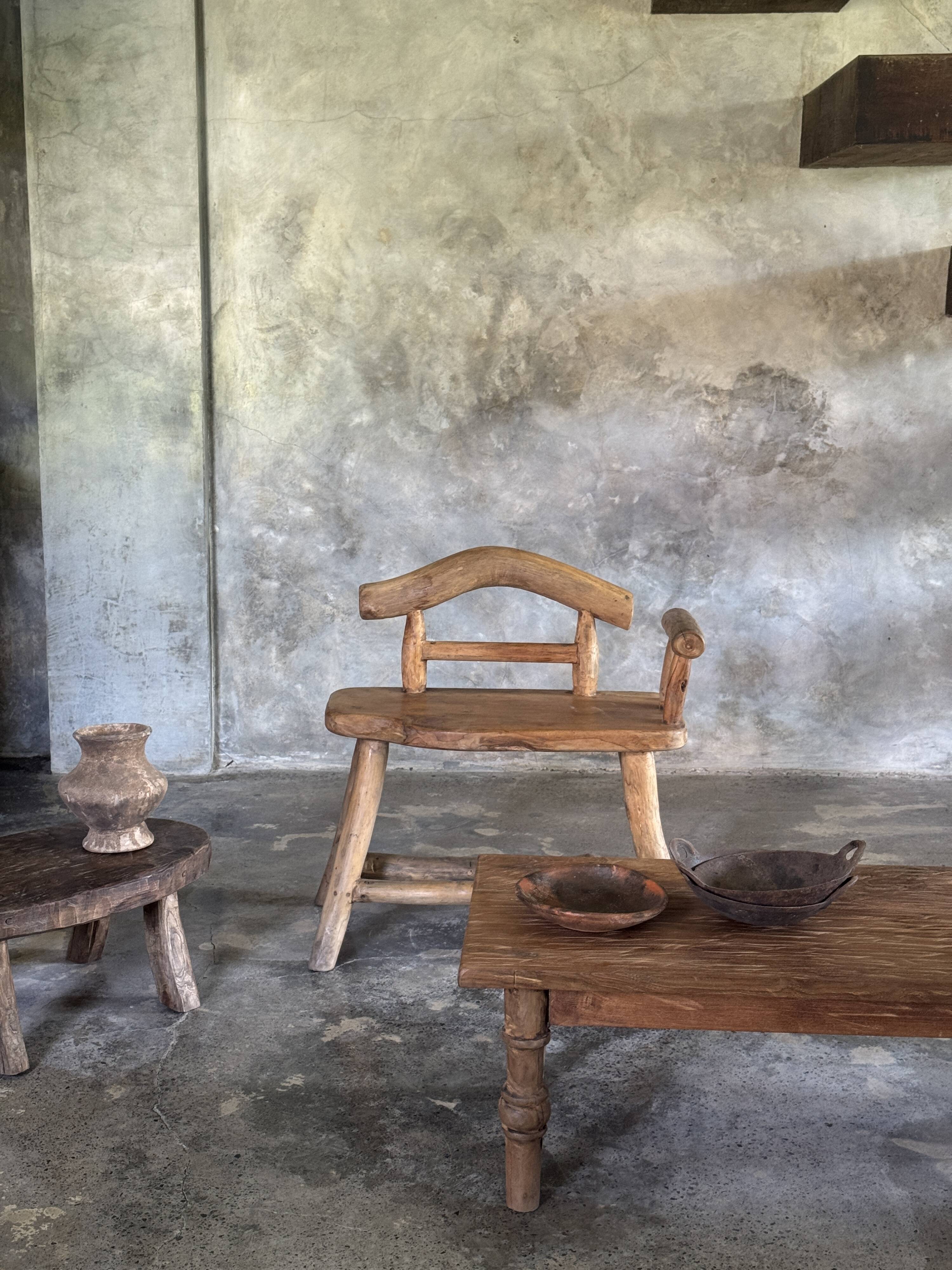 Small brutalist bench with backrest and armrests in Asian blonde teak H67 L6