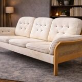 OVERVIEW A characterful 3-seater sofa by Ulferts from the 1970s