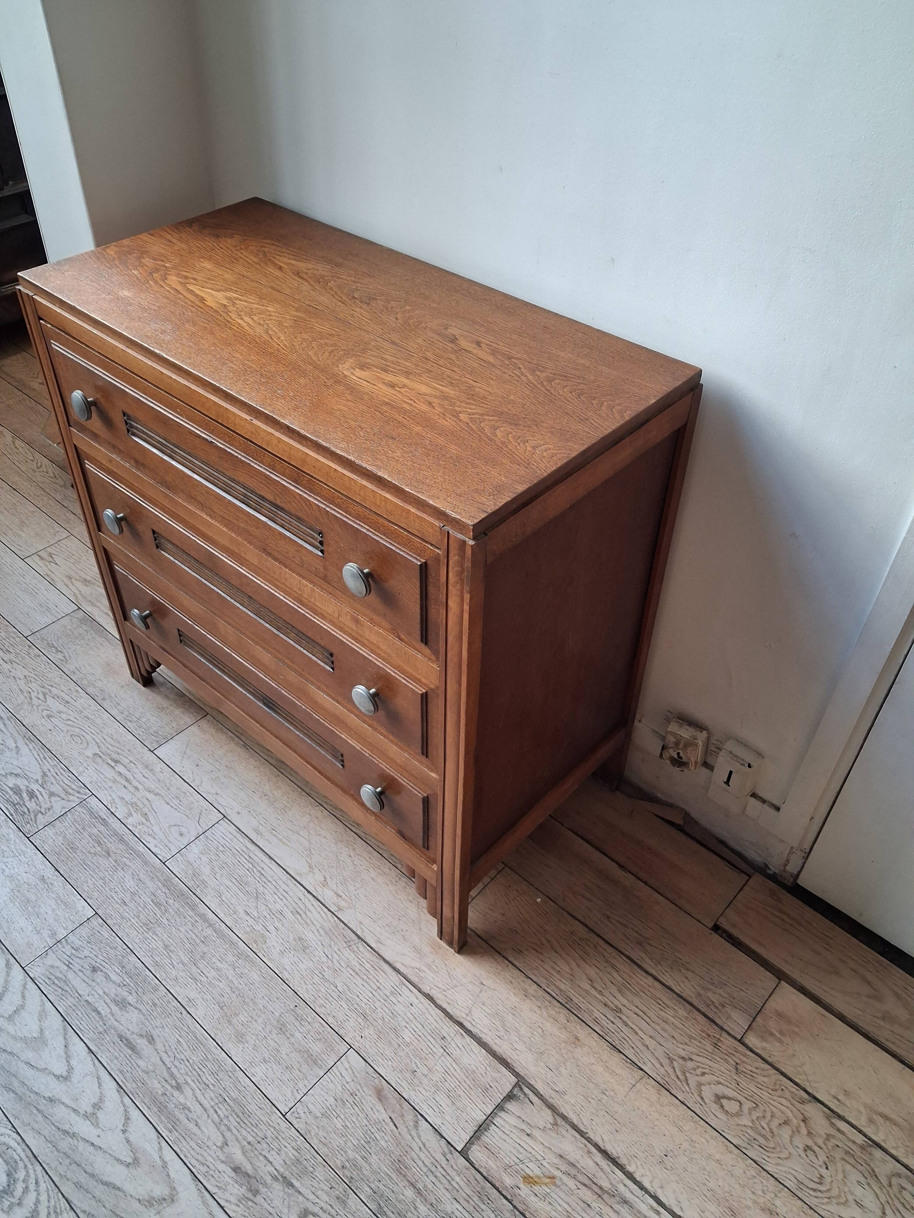 Art Deco chest of drawers