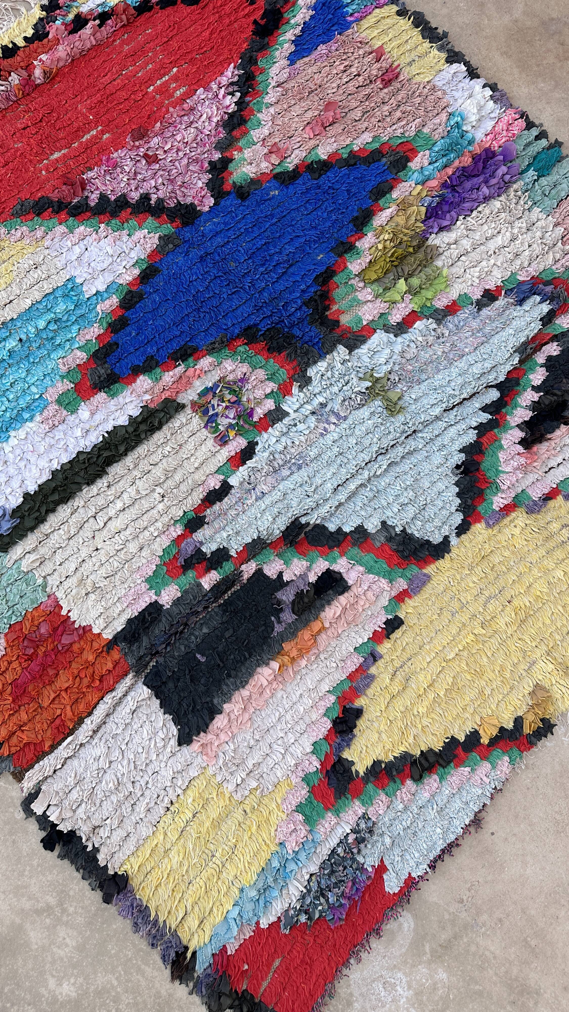 Moroccan carpet Boucherouite colored - 137 x 154 cm