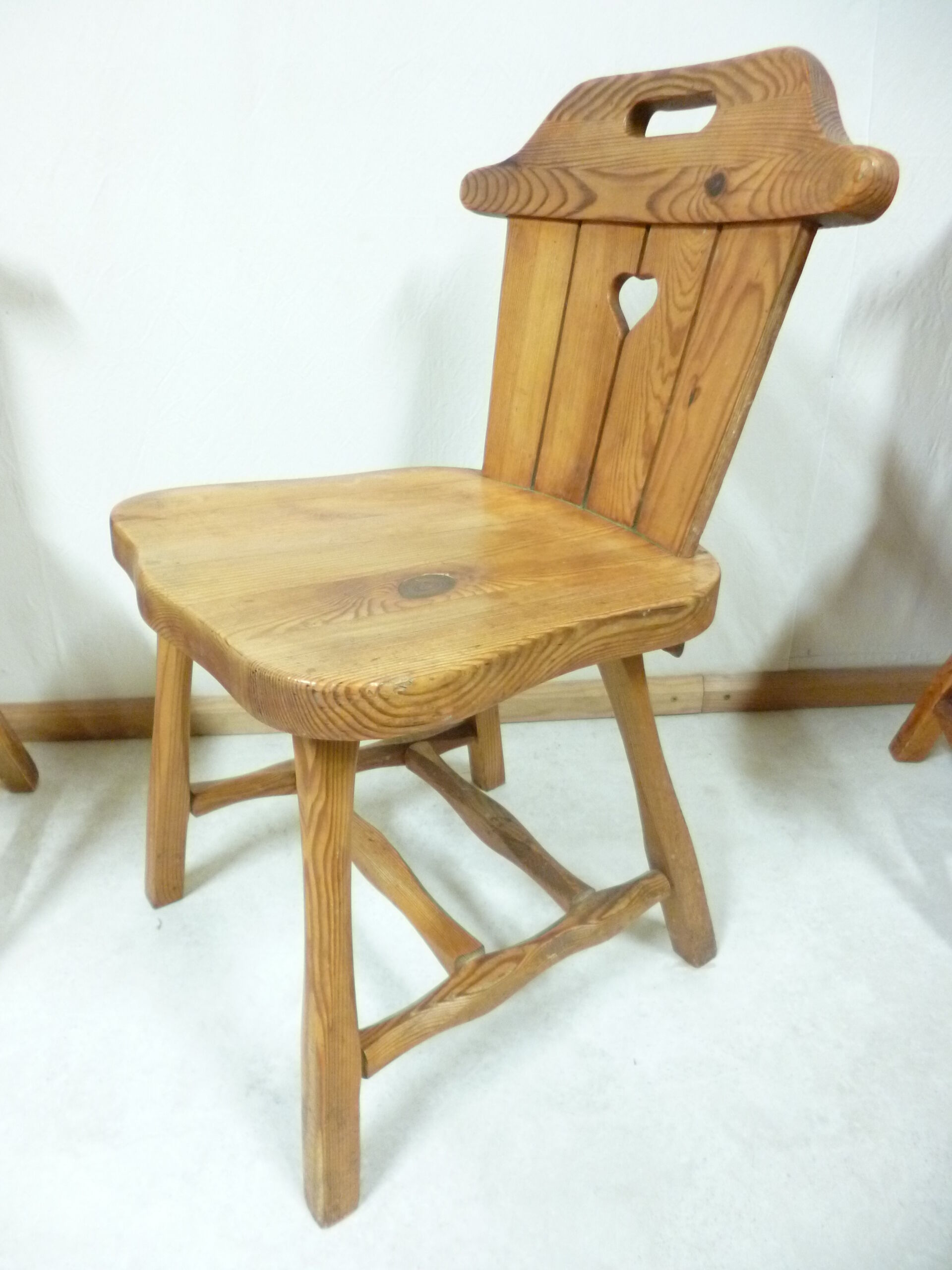 Lot of 4 1970 cottage style pine chairs