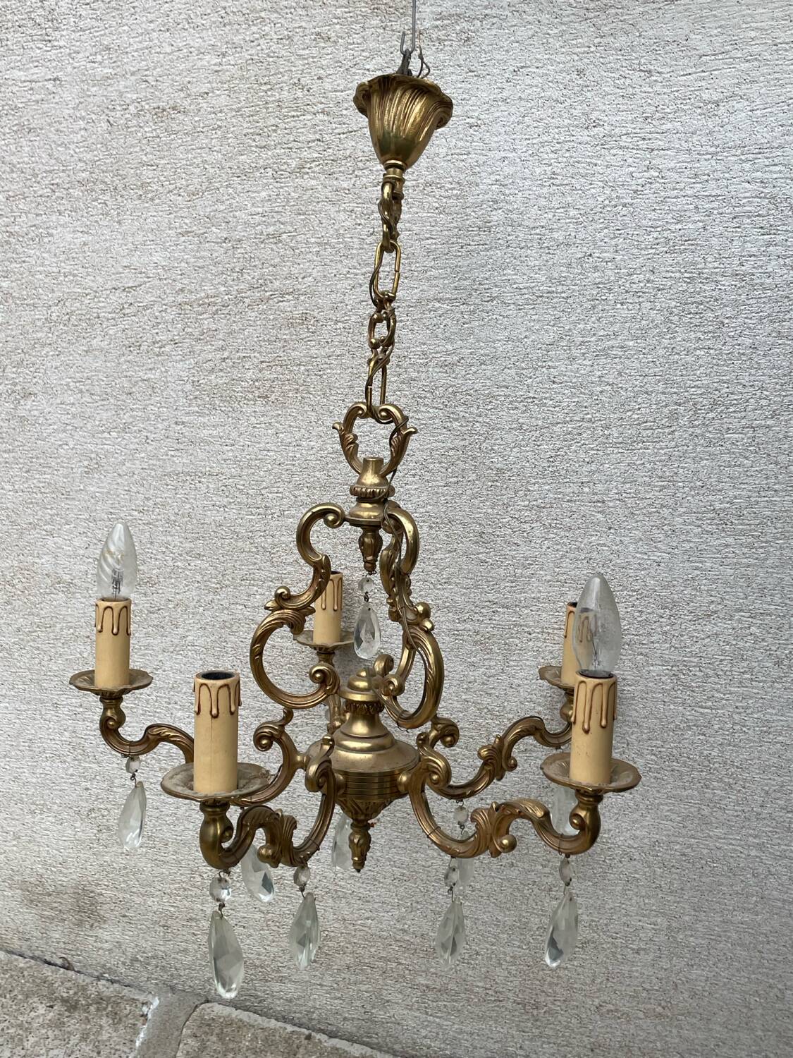 Louis XV style 5-branch brass and tassel chandelier