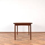 Table à manger extensible en teck danois du milieu du siècle, années 1960.