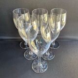 Red wine glasses