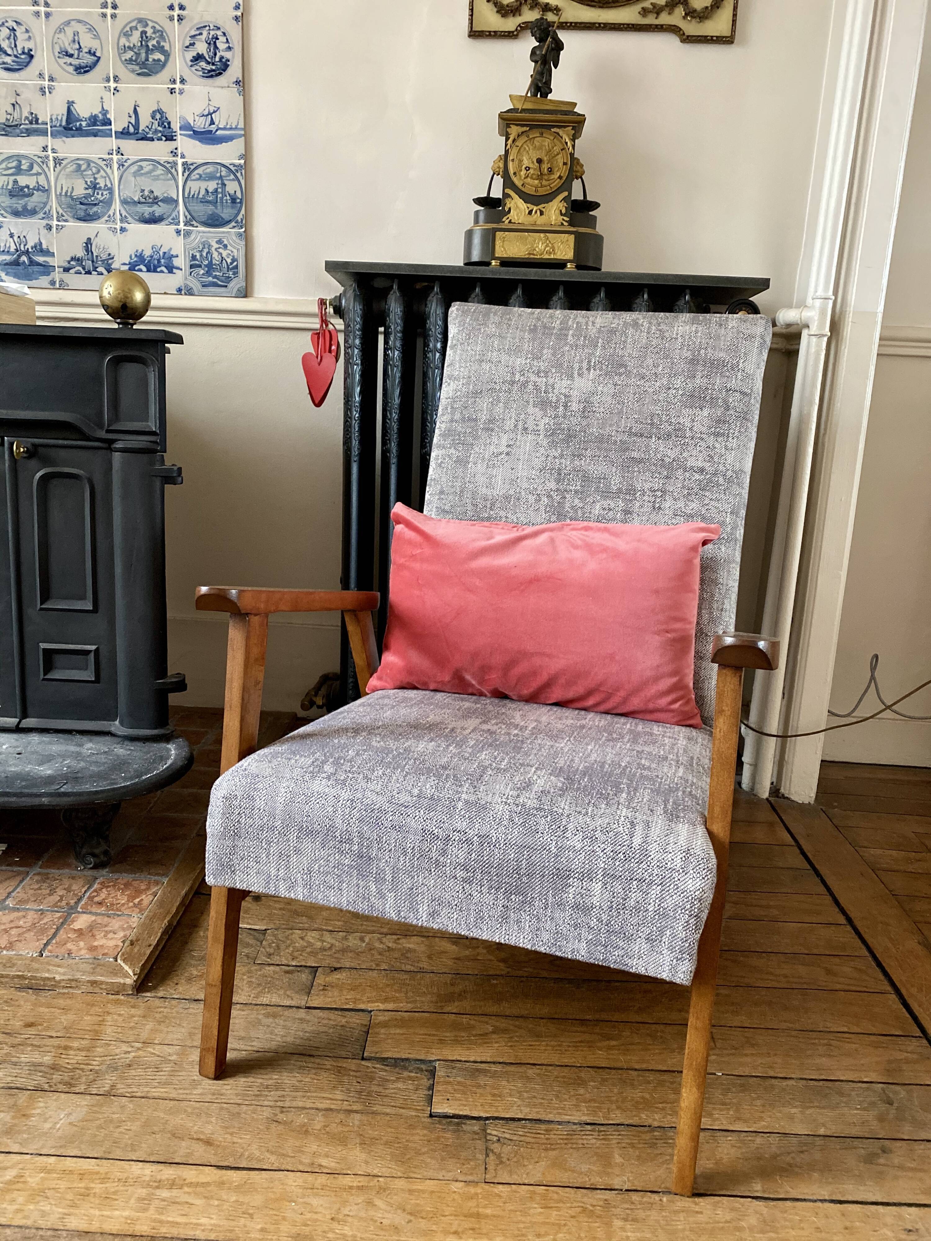 Pair of Scandinavian feet compasses armchairs