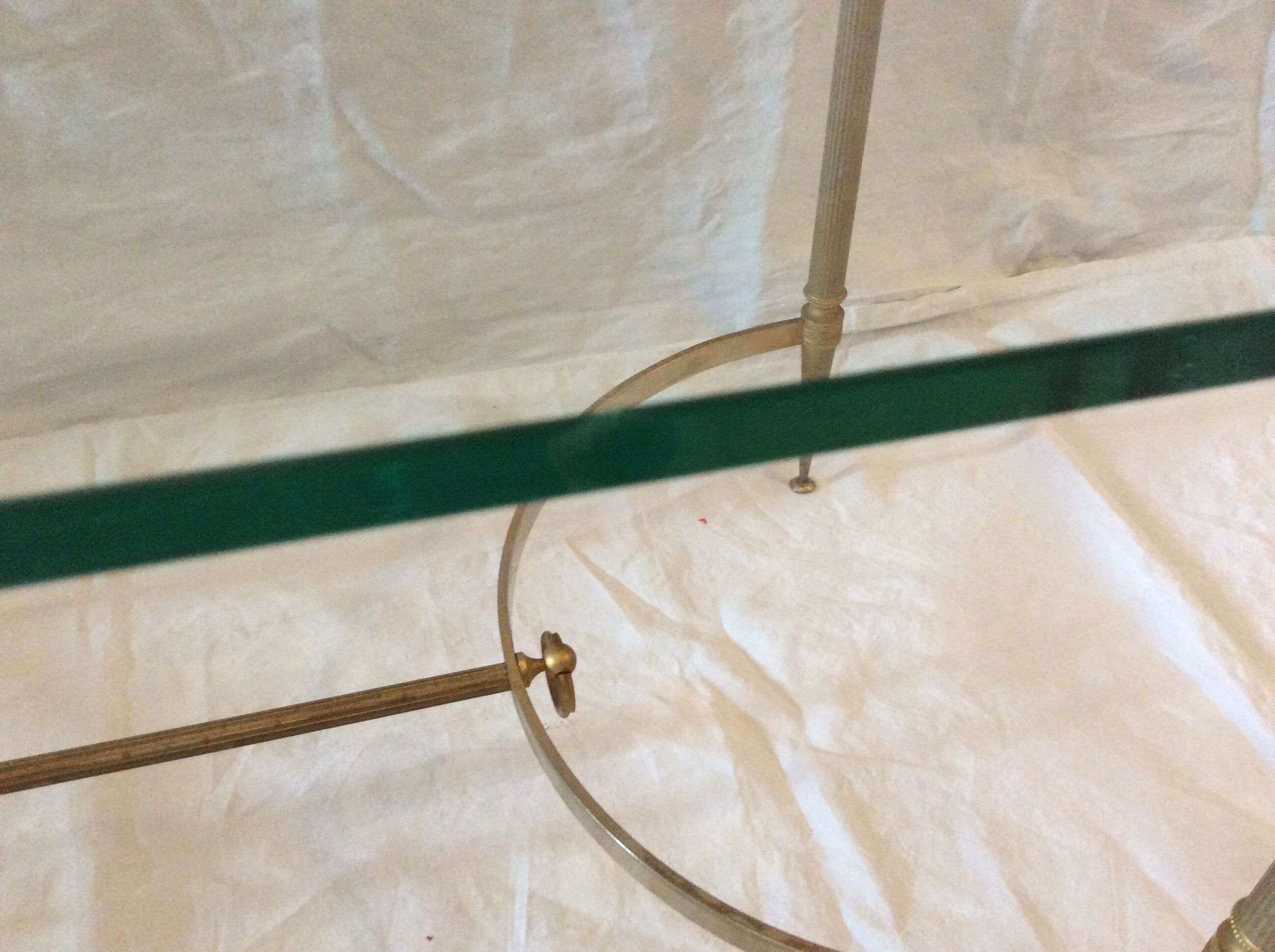 Table 60´ - 70´ low brass and glass