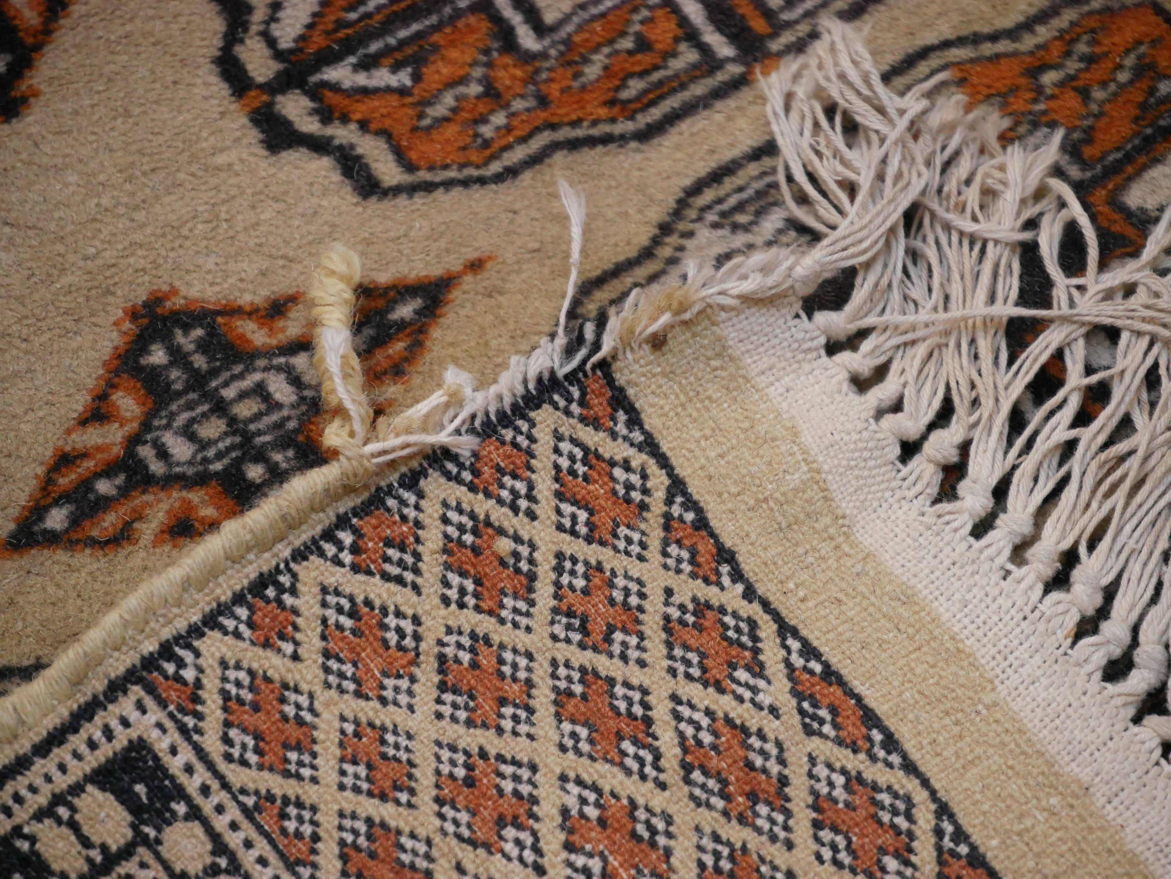 Handmade Oriental Carpet Bukhara Pakistan