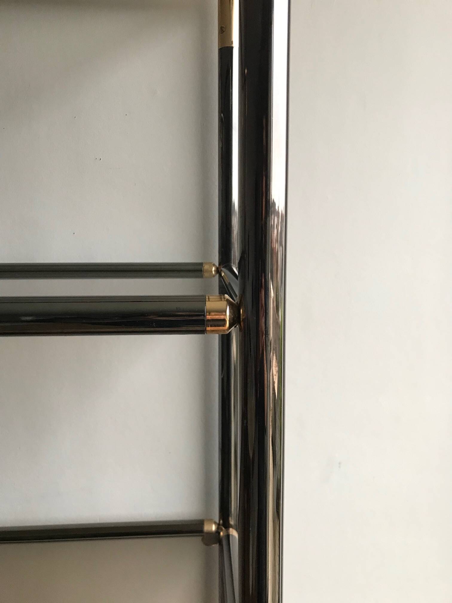 Étagère  en métal et verre - Italie années 1970