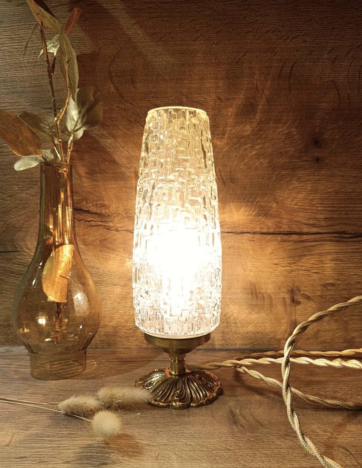 Chic retro table lamp in bronze, spindle glass Lumel, upcycled vintage